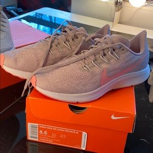 NEW Nike Air Zoom Pegasus 36